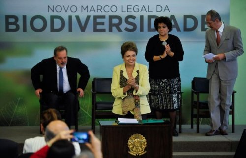 21052015-152744-dilma