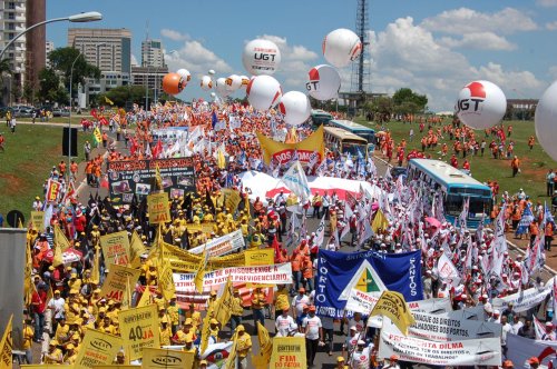 07042014-141720-marchasindical