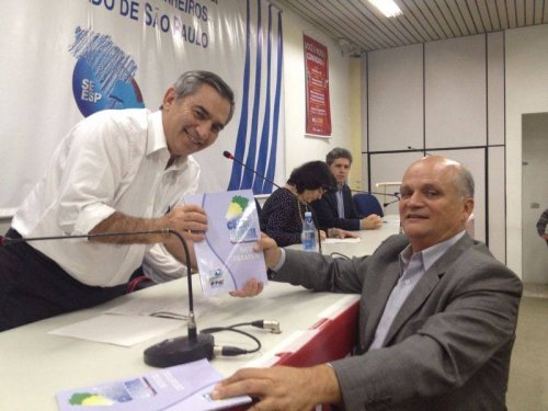 29082014-110850-entregacrescebraogilbertocarvalho
