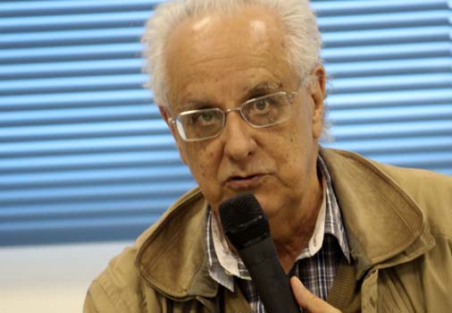 João Guilherme Vargas Netto defende unidade sindical para fazer frente à precarização do trabalho no País. Foto: Beatriz Arruda/Seesp.