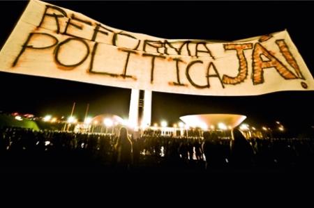 08052015-143946-reformapoltica
